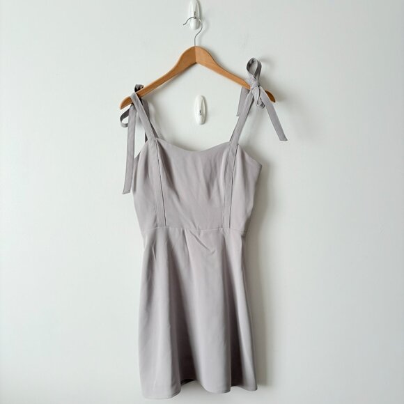 Aritzia Sunday Best Tie Bow Straps Weller Dress Ashen Grey Size 4 - Picture 3 of 6